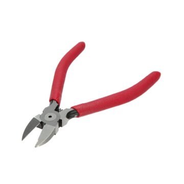 Professional jewelry flush cutters for precise wire trimming and jewelry making.
